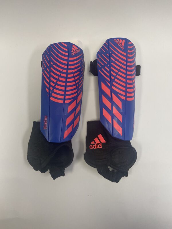 Adidas Predator Shinguards S/M