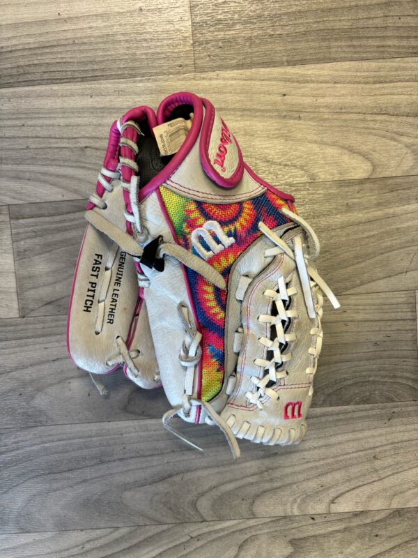 Wilson Flash glove LHCatch RHThrow