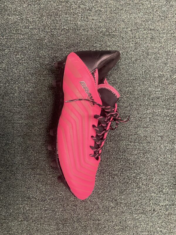 Brava cleats 7.5 y