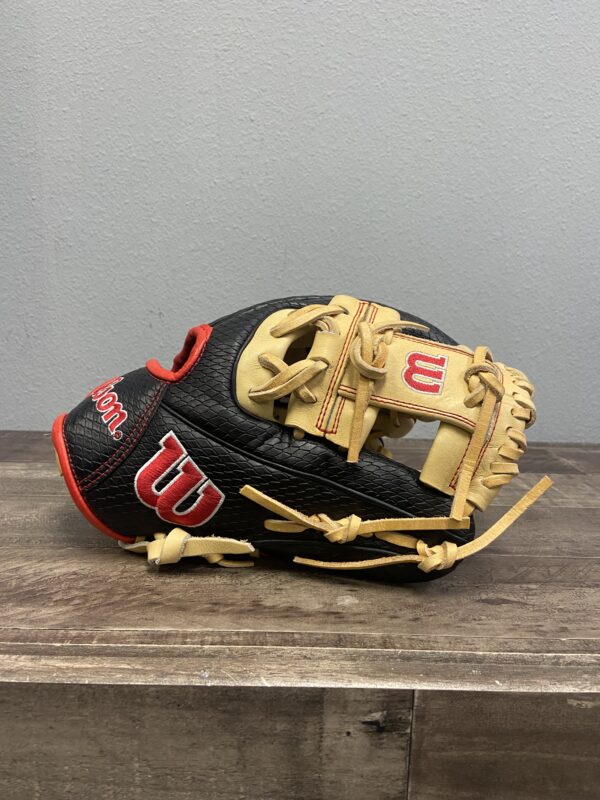 Wilson A2000 11.25 in