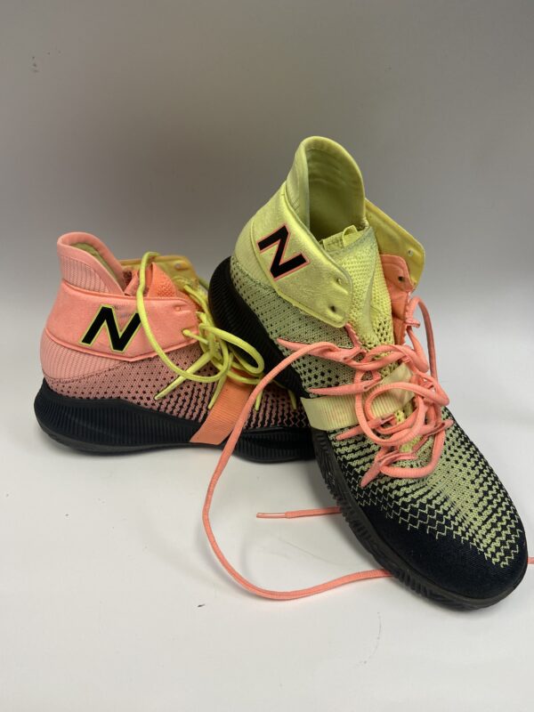 NewBalance Basketball Shoes 9.5
